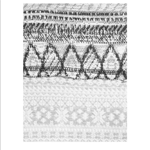 NWOT 🤗 Cowlneck Top Lightweight Sweater 2 sizes - Picture 7 of 7